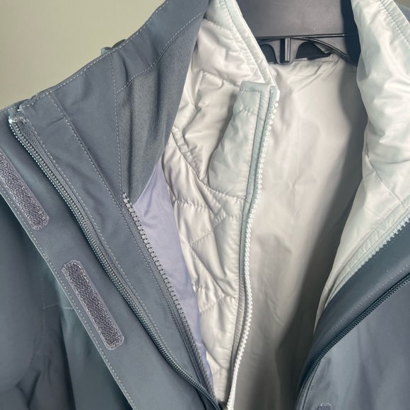 The North Face Women's Carto Triclimate Jacket, Small, Gray - Picture 10 of 16